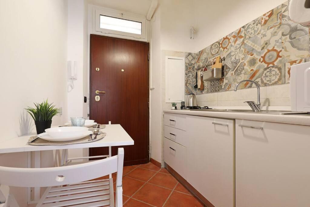 Blu Flamingo Trilussa Apartment โรม ภายนอก รูปภาพ