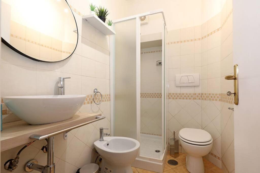 Blu Flamingo Trilussa Apartment โรม ภายนอก รูปภาพ